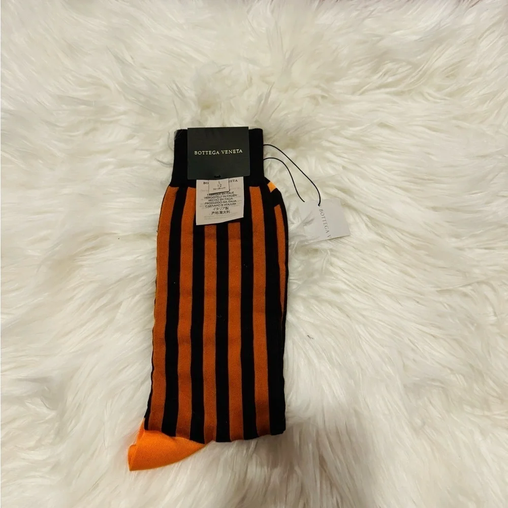 NEW  Neon orange and black vertical and socks